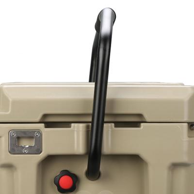 Sportsman Cooler 20 Quart Beige Bulldog Winch