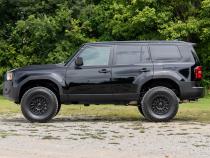 3.5 Inch Lift Kit N3 w/ Rear Shocks Toyota Land Cruiser 4WD (2024-2026) Rough Country