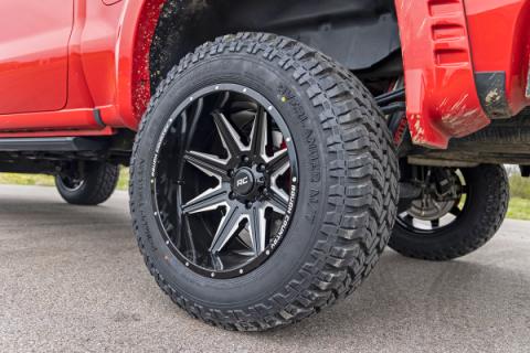 91 Series Milled One-Piece Gloss Black 22x12 6x5.5 -44mm Rough Country