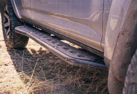 Step Edition Rock Slider For 24-Present Toyota Tacoma/Double Cab Short Bed W/ Kick Out/Yes (Bed Liner)/Powdercoat Cali Raised LED