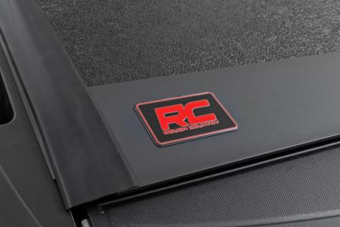 Hard Low Profile Bed Cover 6 Foot 7 Inch Bed Chevy/GMC Sierra 1500 (19-26)/Silverado 1500 (19-26) Rough Country
