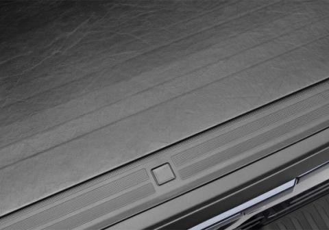 Revolver X2 Hard Rolling Truck Bed Cover 1999-2007 Ford F-250/350/450 6 Foot 9 Inch Bed BAK