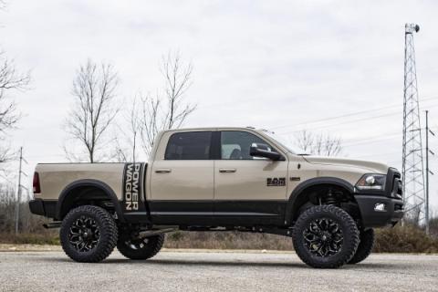 4.5 Inch Suspension Lift Kit Coil Springs Radius Arms 14-18 RAM Powerwagon 2500 4WD Gas Rough Country