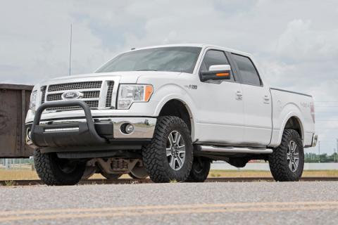 3 Inch Lift Kit M1 Struts Ford F-150 4WD (2009-2013) Rough Country