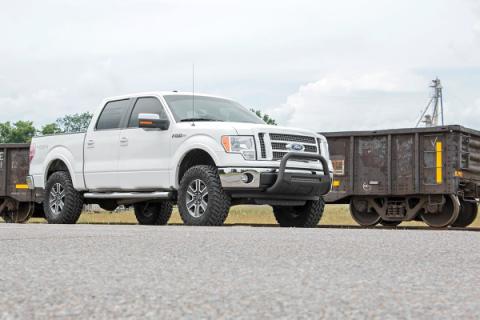 3 Inch Lift Kit M1 Struts Ford F-150 4WD (2009-2013) Rough Country