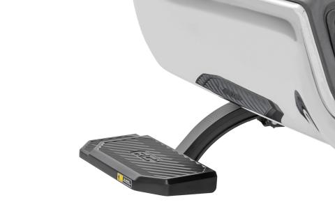 Retractable Bed Step Manual Pull Ram 1500 2WD/4WD (2009-2018 & Classic) Rough Country