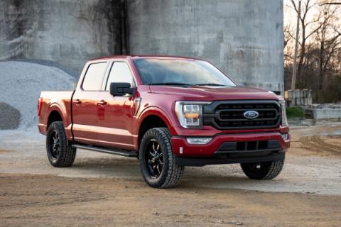 2.0 Inch Ford Leveling Lift Kit w/V2 Shocks For 2021 F-150 Rough Country