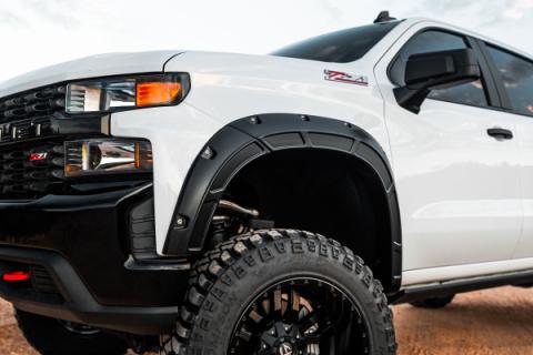 Defender Pocket Fender Flares Flat Black Chevy Silverado 1500 2WD/4WD (19-23) Rough Country