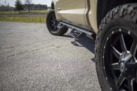 Toyota Cab-Length AL2 Drop Steps 07-20 Tundra Crew Cab Rough Country