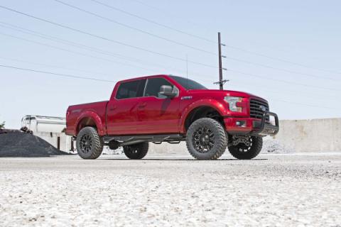 Ford 04-Up V8 F-150 Bull Bar Black Rough Country