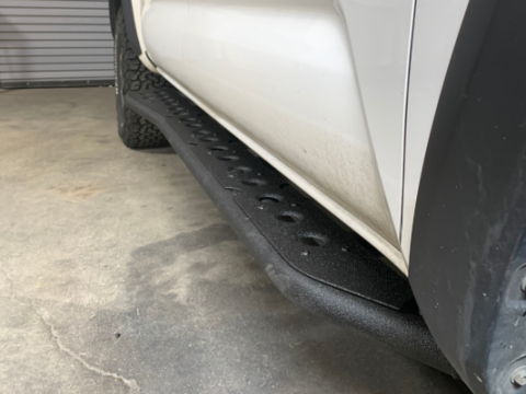 Step Edition Rock Slider For 24-Present Toyota Tacoma/Double Cab Short Bed W/ Kick Out/Yes (Bed Liner)/Raw Steel Cali Raised LED