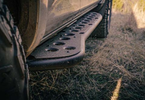Step Edition Rock Slider For 24-Present Toyota Tacoma/Double Cab Long Bed W/ Kick Out/Yes (Bed Liner)/Powdercoat Cali Raised LED