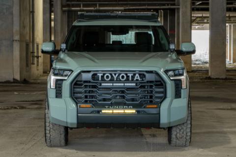 Stealth Bumper Light Bar Kit for 2022 Toyota Tundra White Combo Diode Dymanics