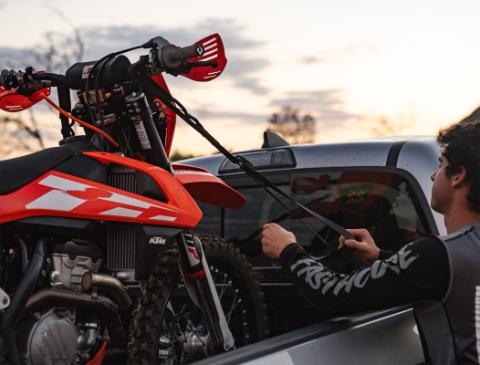 1 Inch x 8' Cam-Lock Tie Down with Soft-Tie 2 Pack Bullring