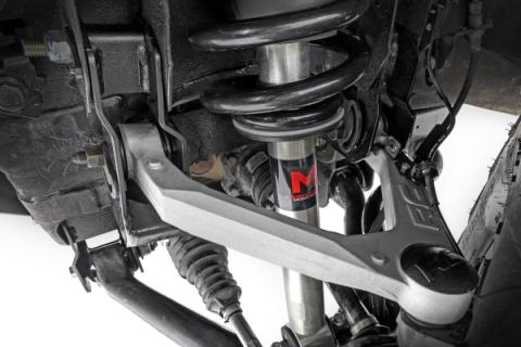 7 Inch Stamped Steel LCA Lift Kit Forged UCA Bracket M1 Struts/M1 Silverado/Sierra 1500 (16-18) Rough Country