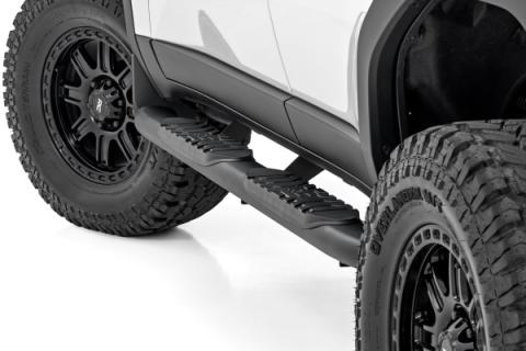 Oval Nerf Steps Black Toyota Land Cruiser 4WD (2024-2026) Rough Country