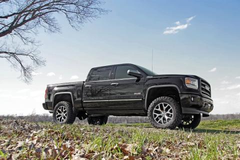 6 Inch Lift Kit Cast Steel M1 Struts/M1 Silverado/Sierra 1500 (14-18 &amp; Classic) Rough Country