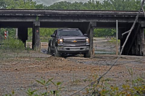 6 Inch Lift Kit M1 Struts/M1 Silverado/Sierra 1500 4WD (07-13) Rough Country