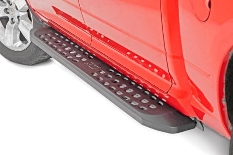 RPT2 Running Boards Crew Cab Black Ram 1500 2WD/4WD (2009-2018 &amp; Classic) Rough Country