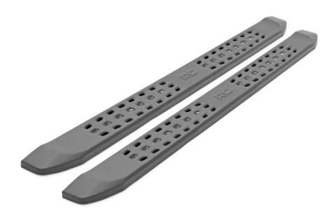 RPT2 Running Boards Crew Cab Black Ram 1500 (19-26)/1500 TRX (21-24) Rough Country