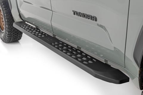 RPT2 Running Board Crew Cab Black Toyota Tundra 2WD/4WD (2022-2026) Rough Country