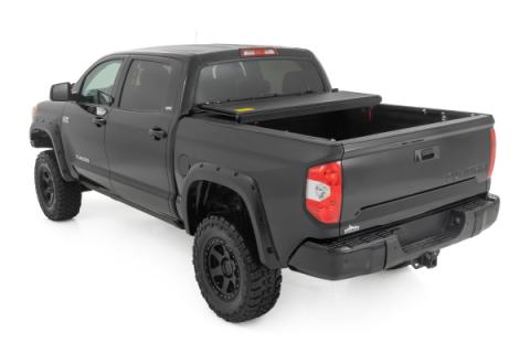 Hard Low Profile Bed Cover 5 Foot 7 Inch Bed Toyota Tundra 2WD/4WD (2007-2021) Rough Country