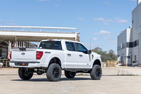 6 Inch Lift Kit Vertex/V2 Ford F-150 4WD (2021-2026) Rough Country
