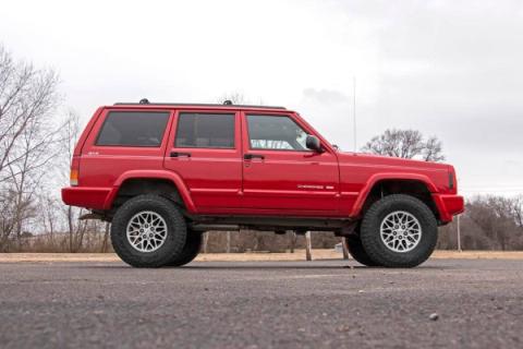 3 Inch Lift Kit SII RR AAL M1 Jeep Cherokee XJ 2WD/4WD (1984-2001) Rough Country