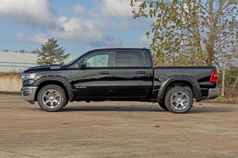 Fender Flares Defender Gloss Black Ram 1500 2WD/4WD (2025-2026) Rough Country