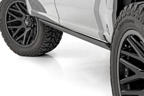 Power Running Boards HT-Series Crew Cab Ford F-150/Lightning/F-250/F-350/Raptor (15-26) Rough Country