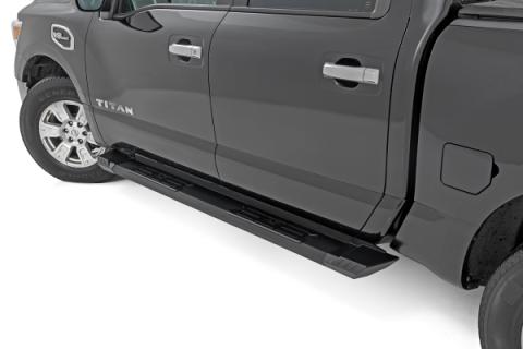 HD2 Aluminum Running Boards Crew Cab Nissan Titan 2WD/4WD (2004-2024) Rough Country