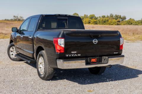 HD2 Aluminum Running Boards Crew Cab Nissan Titan 2WD/4WD (2004-2024) Rough Country