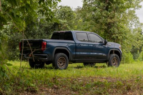 3.5 Inch Lift Kit Vertex 19-22 GMC Sierra 1500 2WD/4WD Rough Country