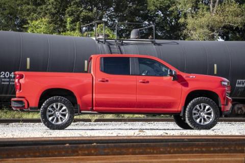 3.5 Inch Lift Kit Vertex/V2 Rear Mono Leaf Red Chevy Silverado 1500 (22-24) Rough Country