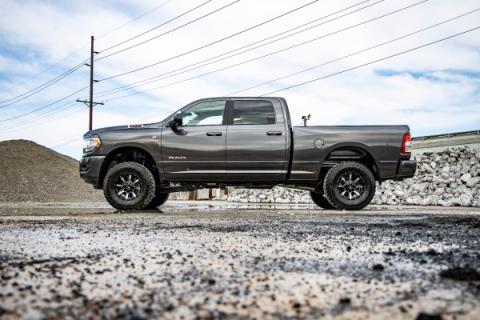 2.5 Inch Leveling Coil Spacers 14-Up RAM 2500/3500 4WD Rough Country