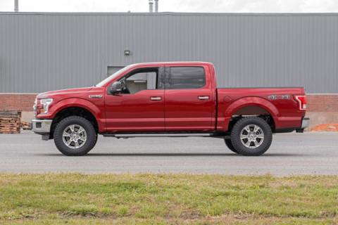 2 Inch Lift Kit M1 Struts/M1 Ford F-150 4WD (2014-2020) Rough Country