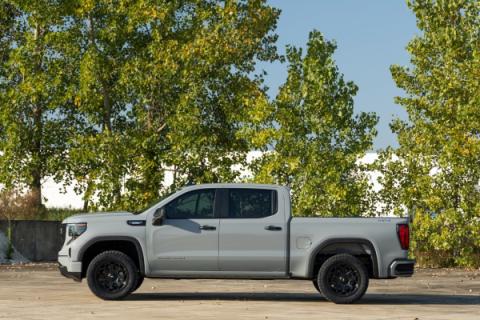 2.0 Inch GM Strut Leveling Kit 19-20 1500 PU Rough Country