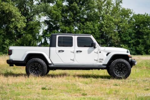 2.5 Inch Leveling Kit Spacers V2 Jeep Gladiator JT 4WD (2024-2025) Rough Country