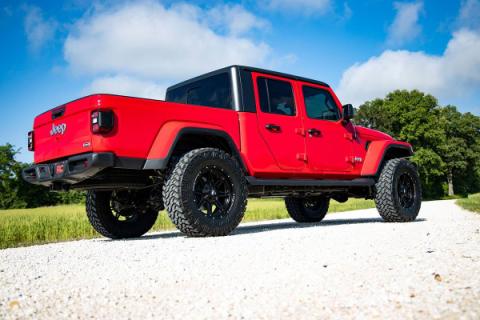 3.5 Inch Lift Kit Spacers with V2 Shocks 20-Up Jeep Gladiator JT 4WD Rough Country