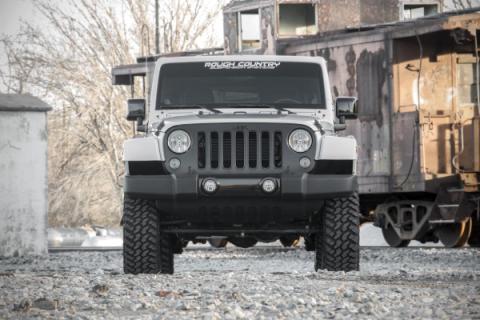 2.5 Inch Jeep Suspension Lift Kit w/V2 Shocks 07-18 Wrangler JK Unlimited Rough Country