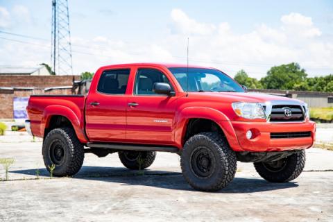 3.5 Inch Lift Kit UCA N3 Struts 05-21 Toyota Tacoma 2WD/4WD Rough Country