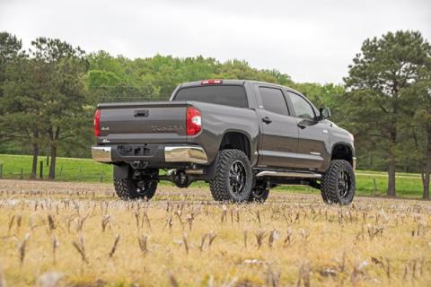 6 Inch Toyota Suspension Lift Kit w/Vertex Shocks 07-15 Tundra Rough Country