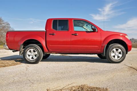 2.5 Inch Leveling Strut Extensions 05-Up Frontier/Xterra Rough Country
