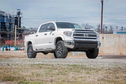 2.5-3 Inch Leveling Lift Kit 07-20 Tundra 2WD/4WD Rough Country