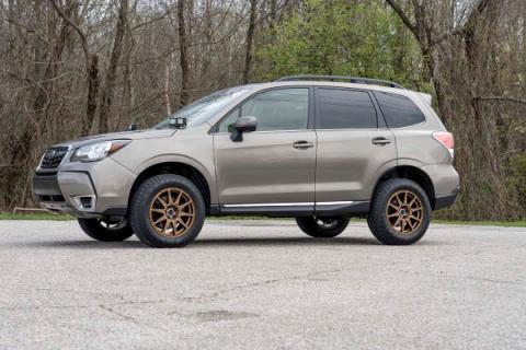 2 Inch Lift Kit Loaded Strut 14-18 Subaru Forester 4WD Rough Country