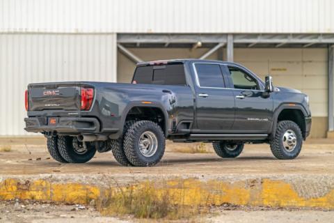 3 Inch Lift Kit with V2 Monotube Shocks 20-22 Chevy/GMC Sierra 3500 HD/Silverado 3500 HD Rough Country