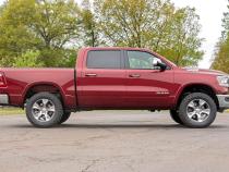 3.5 Inch Ram Bolt-On Lift Kit w/ N3 Struts and Rear V2 Shocks 19-23 Ram 1500 4WD) Rough Country