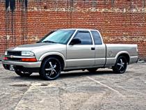 2 Inch/2.5 Inch Lowering Kit 91-03 Sonoma 83-97 S10 Blazer Rough Country