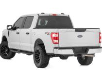 OV2 Running Boards Side Step Bars Crew Cab Ford F-150/Lightning/F-250/F-350 (15-26) Rough Country