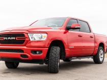 RPT2 Running Boards Crew Cab Black Ram 1500 (19-26)/1500 TRX (21-24) Rough Country